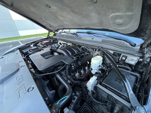 Used 2015 GMC Yukon Denali w/ Premium Package image 82