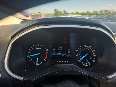 Used 2019 Ford Edge SEL FWD image 36