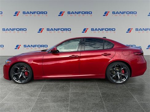 Used 2017 Alfa Romeo Giulia Ti w/ TI 19" Sport Package image 2