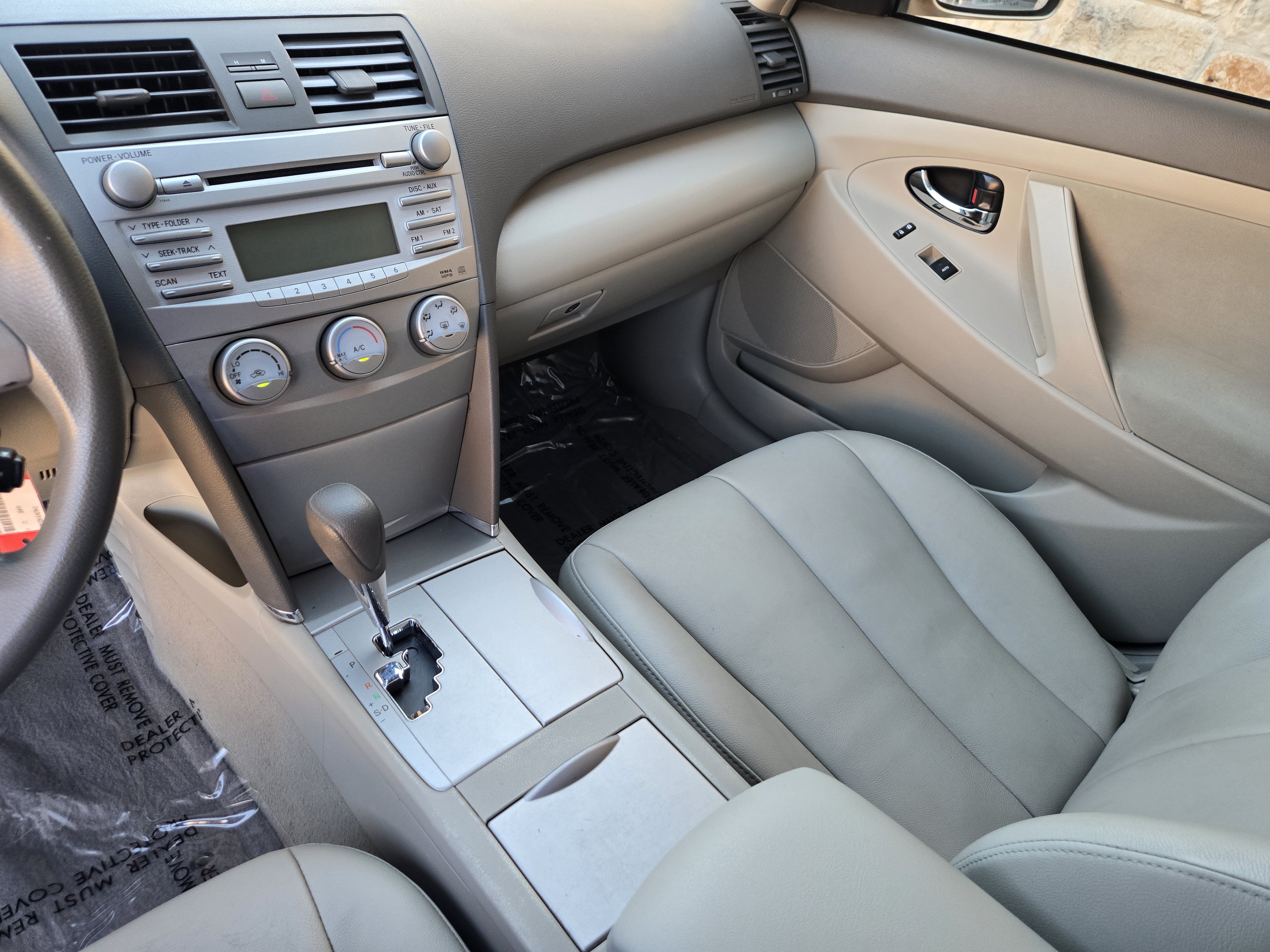 Used 2011 Toyota Camry LE w/ LE Extra-Value Pkg FWD image 13