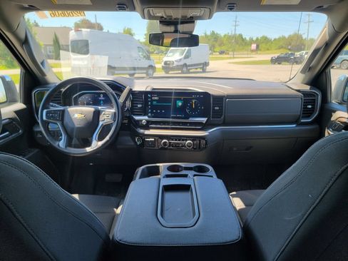 Used 2024 Chevrolet Silverado 1500 LT w/ Protection Package AWD/4WD image 12