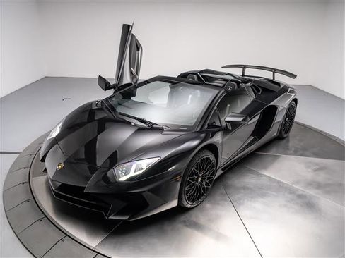Used 2017 Lamborghini Aventador LP 750-4 Superveloce image 20