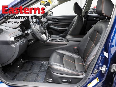 Used 2022 Nissan Altima 2.5 SR FWD image 14