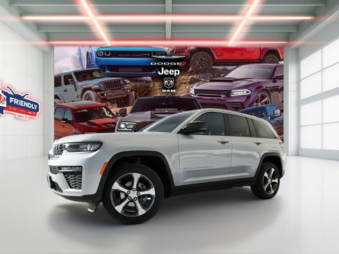 New 2026 Jeep Grand Cherokee Limited image 1