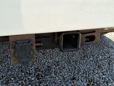 Used 2020 Ford F250 XL w/ Power Equipment Group image 9