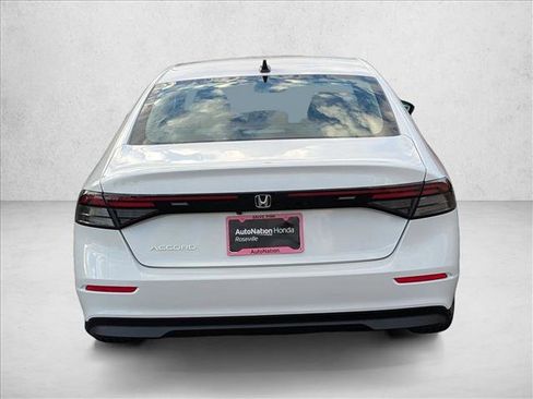New 2025 Honda Accord SE image 7