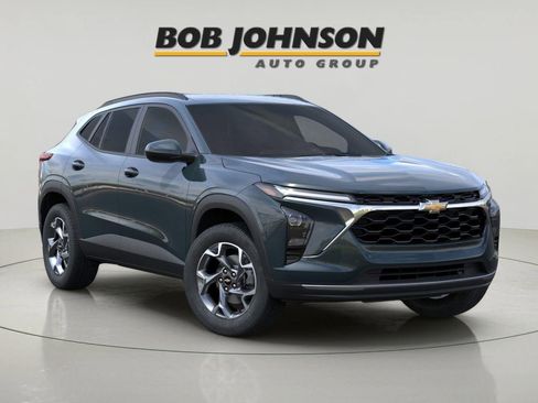 New 2026 Chevrolet Trax LT w/ Driver Confidence Package image 7