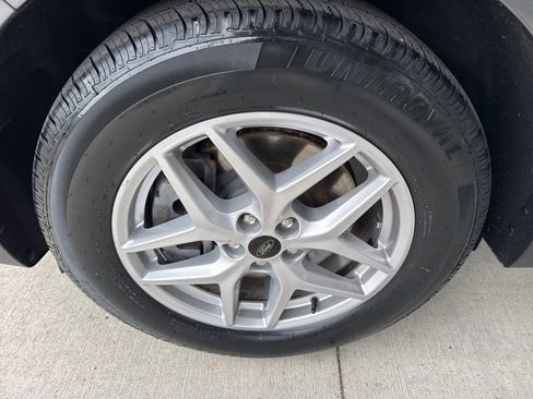 Certified 2024 Ford Edge SEL w/ Convenience Package image 18