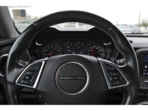 Used 2023 Chevrolet Camaro LT RWD image 7