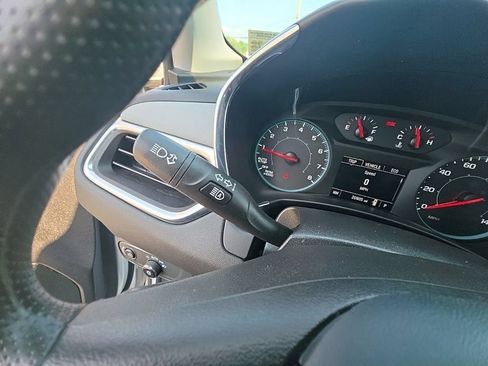 Used 2023 Chevrolet Equinox LS FWD image 13