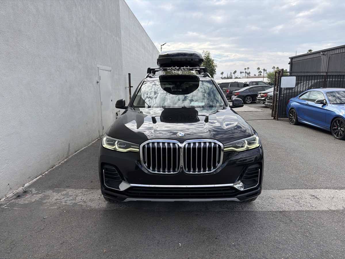 Used 2019 BMW X7 xDrive40i w/ Premium Package AWD/4WD image 2