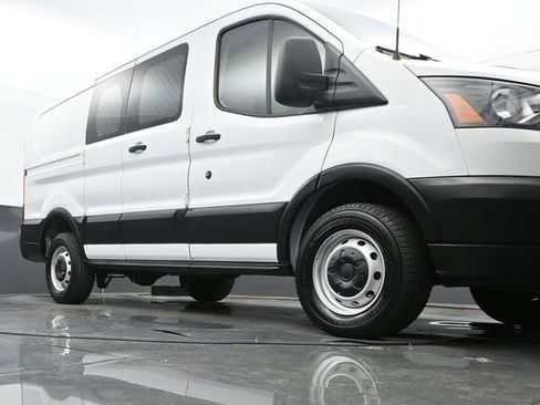 Used 2019 Ford Transit 250 130 Low Roof image 18