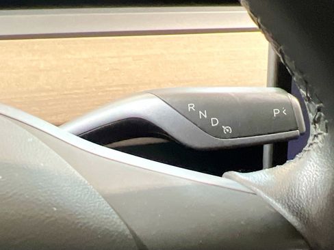 Used 2020 Tesla Model 3 Standard Range image 13