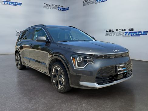 Used 2023 Kia Niro Wind FWD image 3