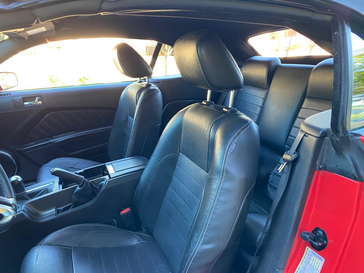 Used 2010 Ford Mustang GT RWD image 26