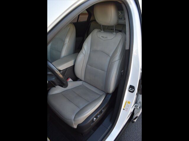 Used 2020 Cadillac XT4 Premium Luxury FWD image 16
