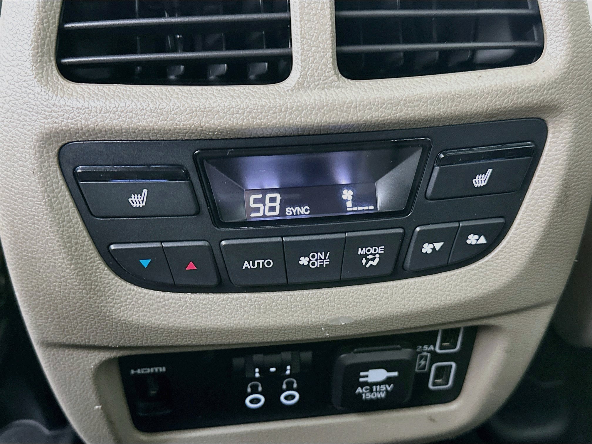 Used 2019 Honda Pilot Touring image 27