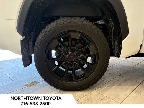 Used 2023 Toyota Tundra Limited w/ TRD Off-Road Package image 9