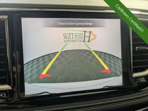 Used 2025 Chrysler Pacifica Select FWD image 21