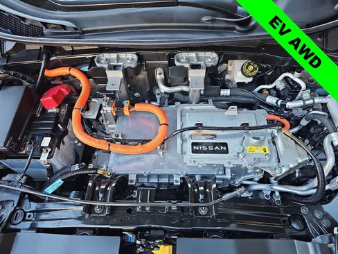Used 2023 Nissan Ariya AWD image 13