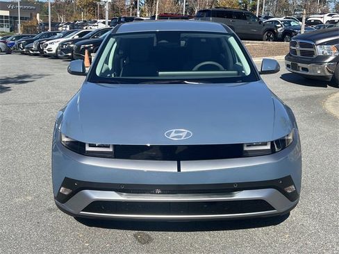 New 2026 Hyundai Ioniq 5 SE image 2