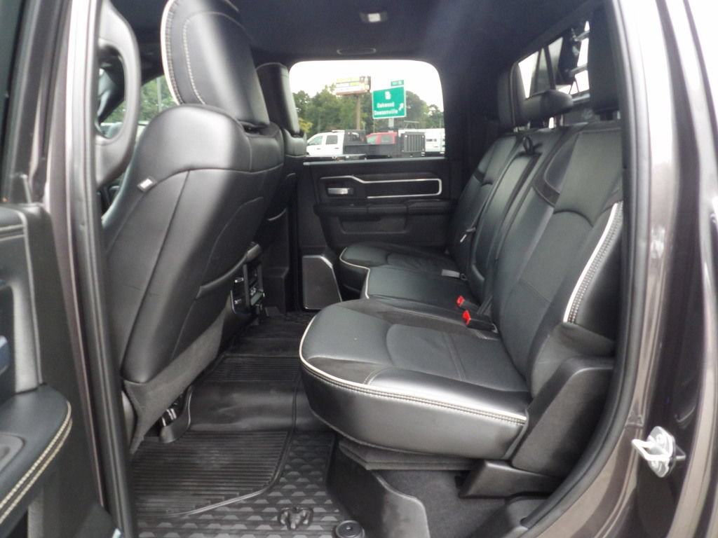 Used 2025 RAM 3500 Laramie AWD/4WD image 30