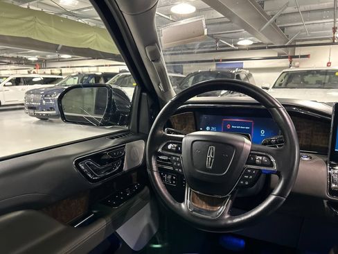 Used 2022 Lincoln Navigator L Black Label AWD/4WD image 24