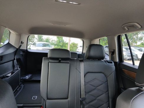 New 2026 Volkswagen Atlas SE FWD image 26