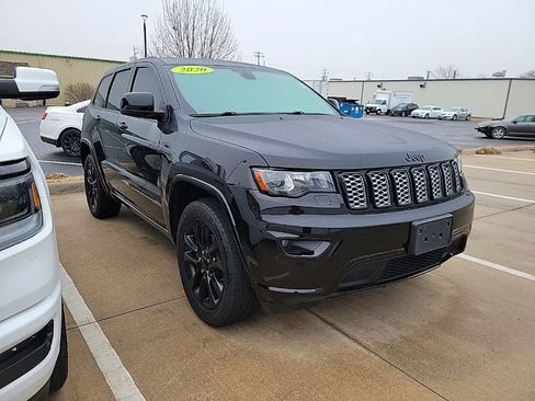 Used 2020 Jeep Grand Cherokee Altitude image 1