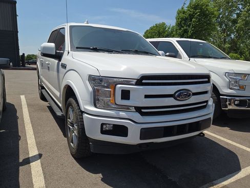 Used 2018 Ford F150 XLT w/ Equipment Group 302A Luxury AWD/4WD image 4