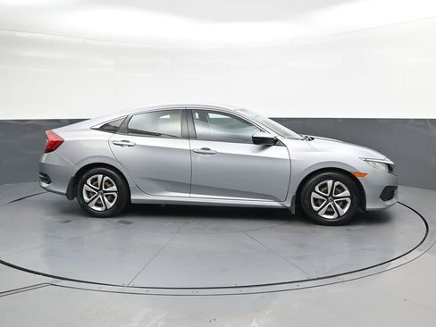 Used 2018 Honda Civic LX image 3