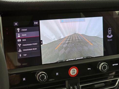 New 2026 Porsche Macan image 29