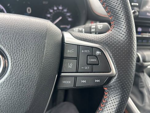 Used 2024 Toyota Sienna XSE w/ XSE Premium Package image 26