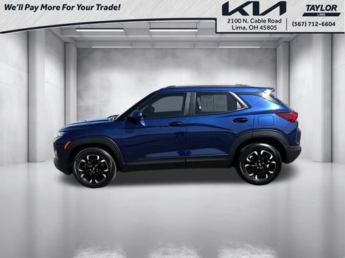 Used 2022 Chevrolet TrailBlazer LT w/ LPO, Blackout Package FWD image 16