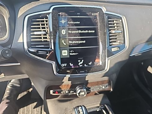 Used 2016 Volvo XC90 T6 Momentum w/ Momentum Plus Package image 10