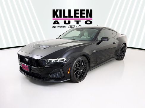 Used 2024 Ford Mustang GT Premium RWD image 3