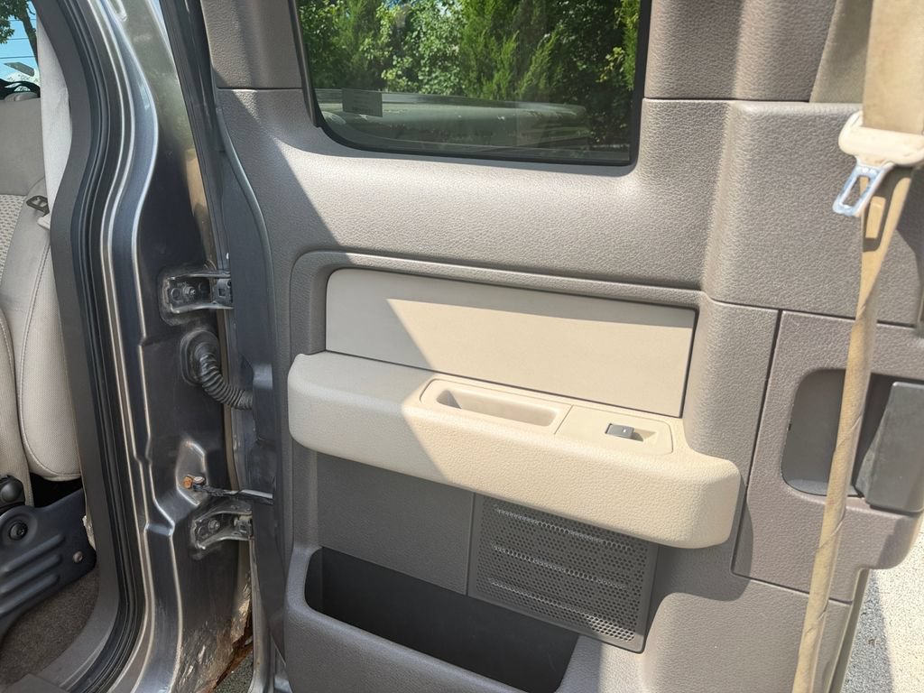 Used 2010 Ford F150 XLT AWD/4WD image 31