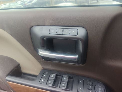 Used 2018 Chevrolet Silverado 1500 LTZ w/ Sport Package image 7