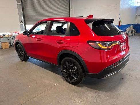 Used 2024 Honda HR-V Sport image 5
