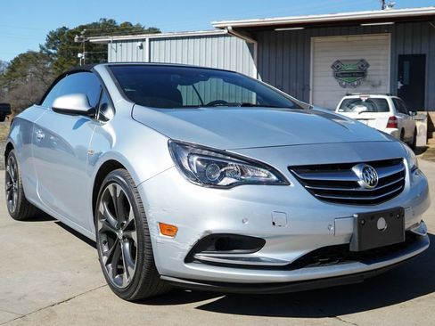 Used 2016 Buick Cascada Premium image 34