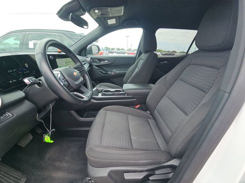 Used 2025 Chevrolet Equinox LT AWD/4WD image 9