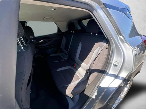 Used 2023 Chevrolet TrailBlazer LS image 27