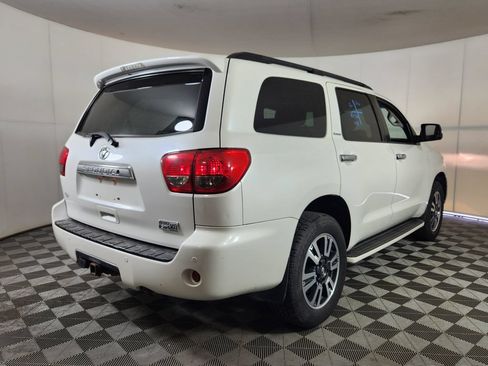 Used 2011 Toyota Sequoia Platinum AWD/4WD image 7