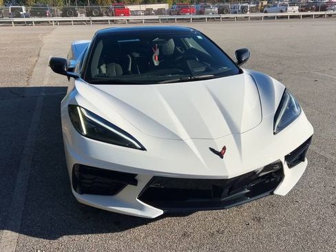 Used 2024 Chevrolet Corvette Stingray w/ Stealth Interior Trim Package image 18