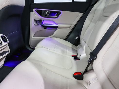 Used 2023 Mercedes-Benz GLC 300 4MATIC image 19