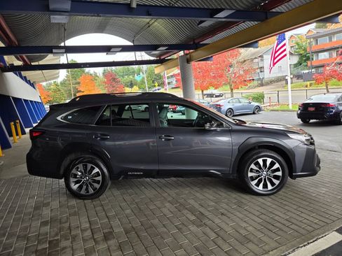 Used 2024 Subaru Outback Limited image 4