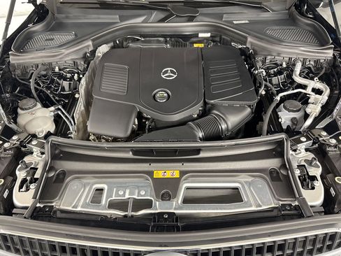 Used 2026 Mercedes-Benz GLC 300 image 32