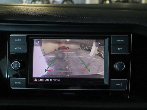 Certified 2023 Volkswagen Jetta Sport image 24