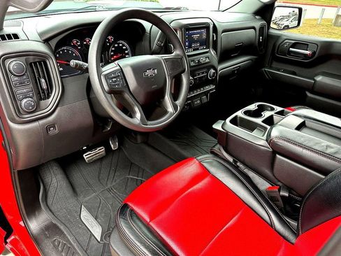 Used 2023 Chevrolet Silverado 1500 Custom Trail Boss w/ LPO, Dark Essentials Package image 15