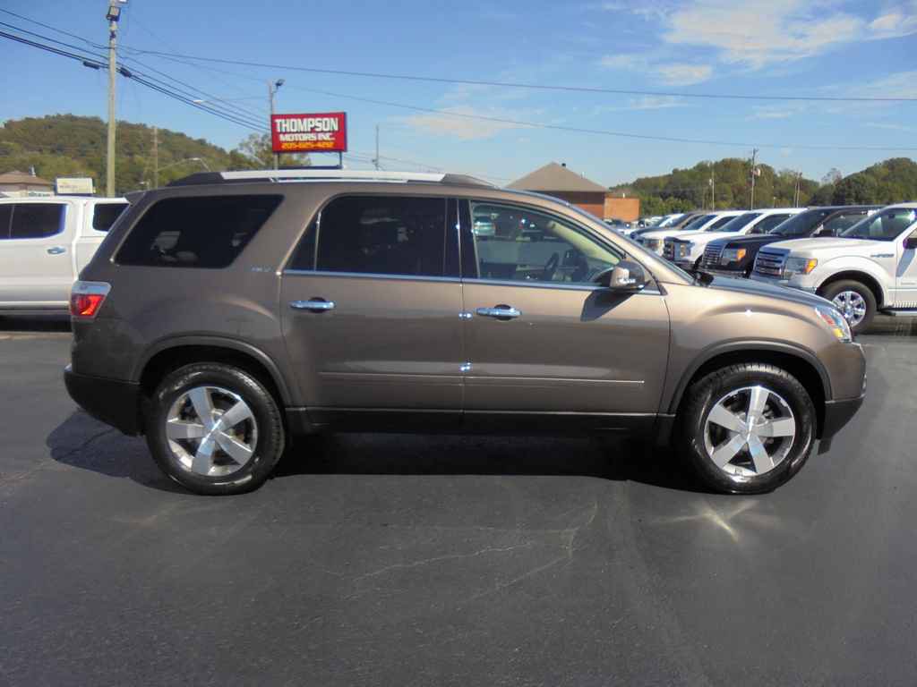 Used 2012 GMC Acadia SLT FWD image 2
